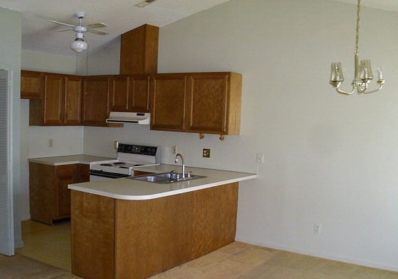 2nd image of 125 E E Victoria Court W