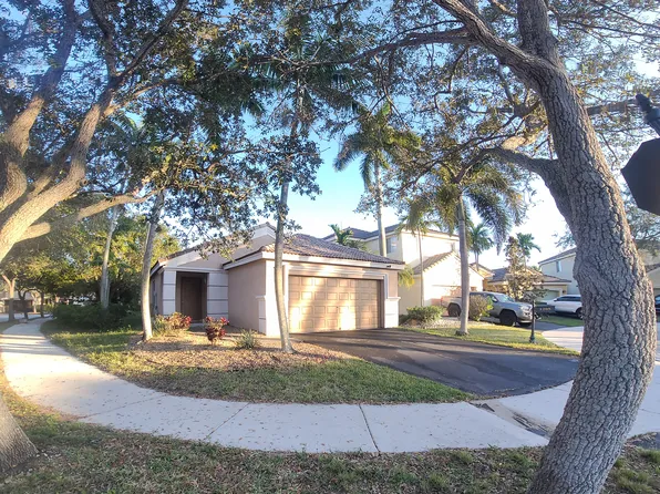 1205 Canary Island Dr, Fort Lauderdale, FL 33327