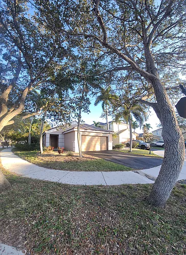 1205 Canary Island Dr Photo 1