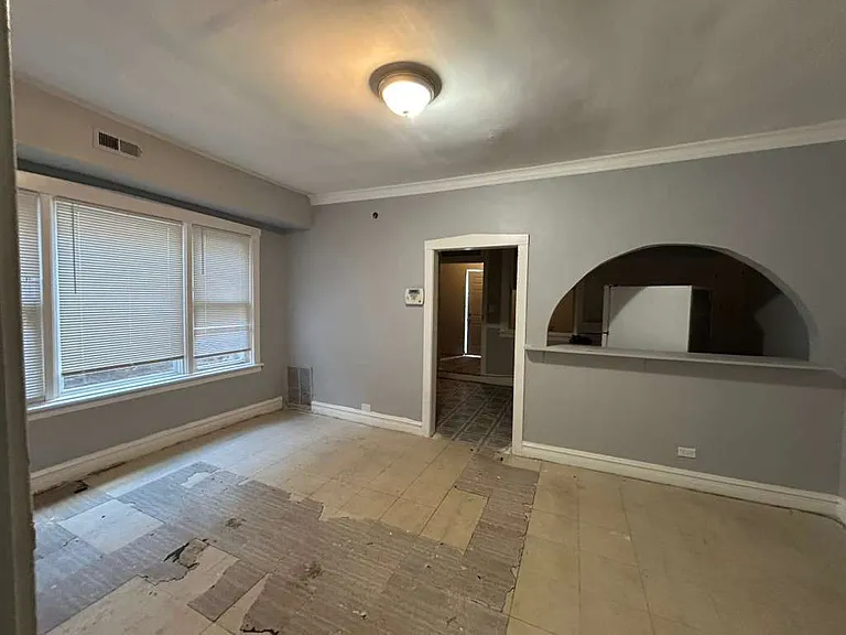 5916 W Roosevelt Rd — Photo 2