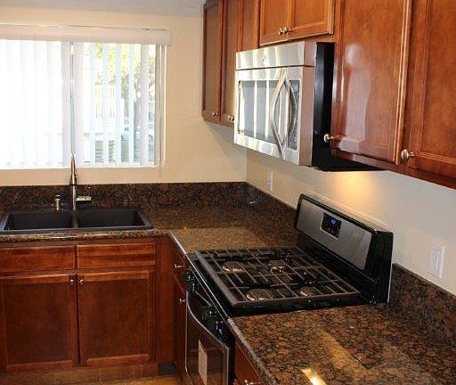 2600 Sextant Kitchen 1_11212014