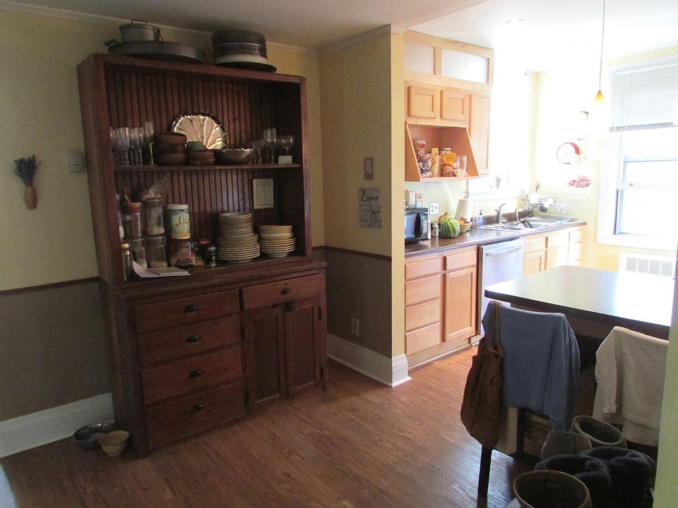 View of Kit/dining/bar area