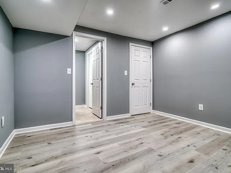 2910 Auchentoroly Ter — Photo 11