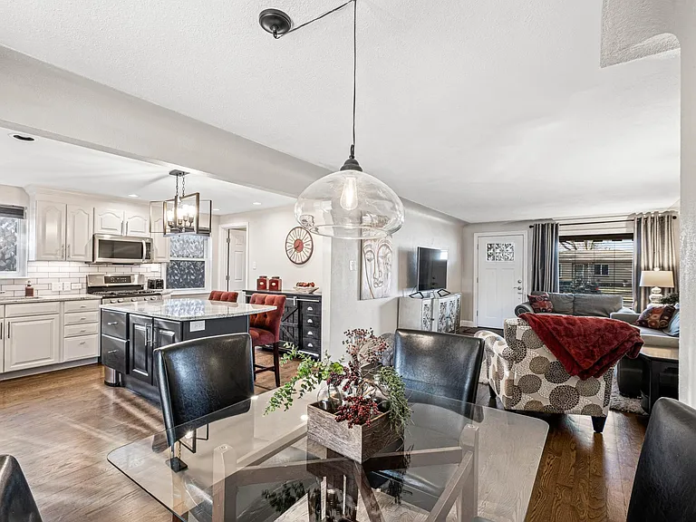 5560 E Thrill Pl — Photo 15