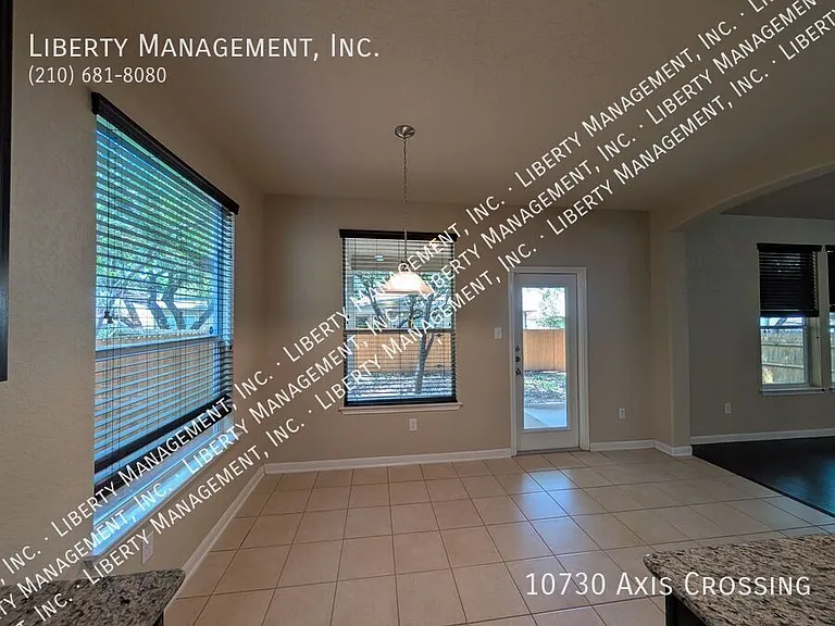10730 Axis Xing — Photo 14