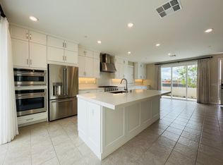352 Chorus, Irvine, CA 92618