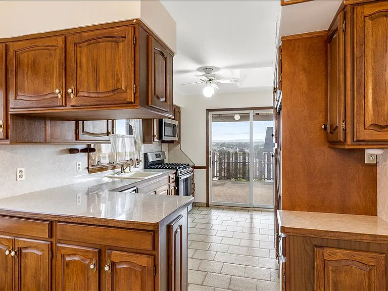 229 Newark Ave #1 — Photo 18