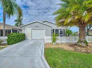1647 Navidad St, The Villages, FL 32162