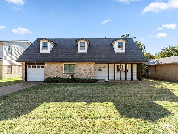 3rd image of 4661 Balboa Dr