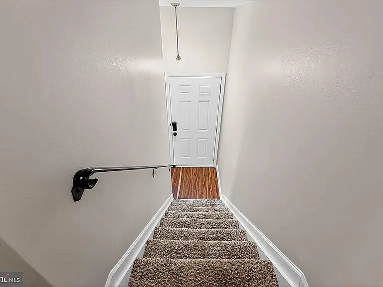 1327 Passage Dr — Photo 14