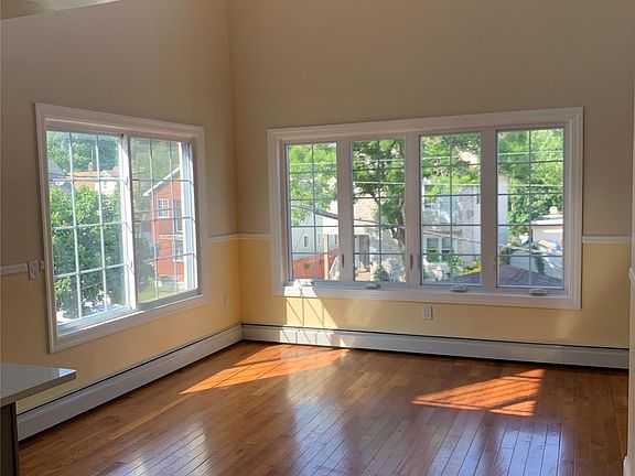 3rd image of 107-36 Waltham St Floor 2/3