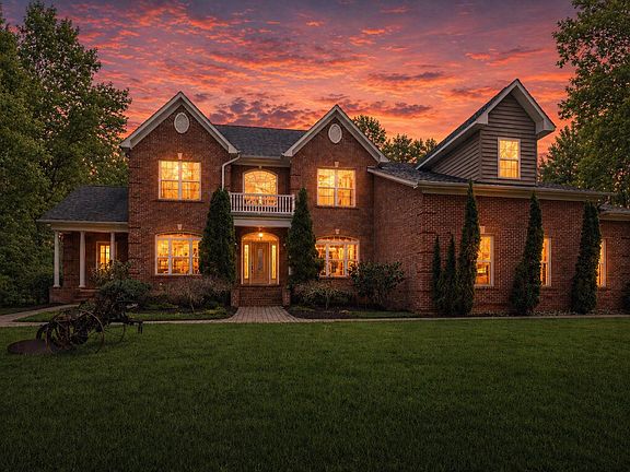 3rd image of 310 Kidwell Ln