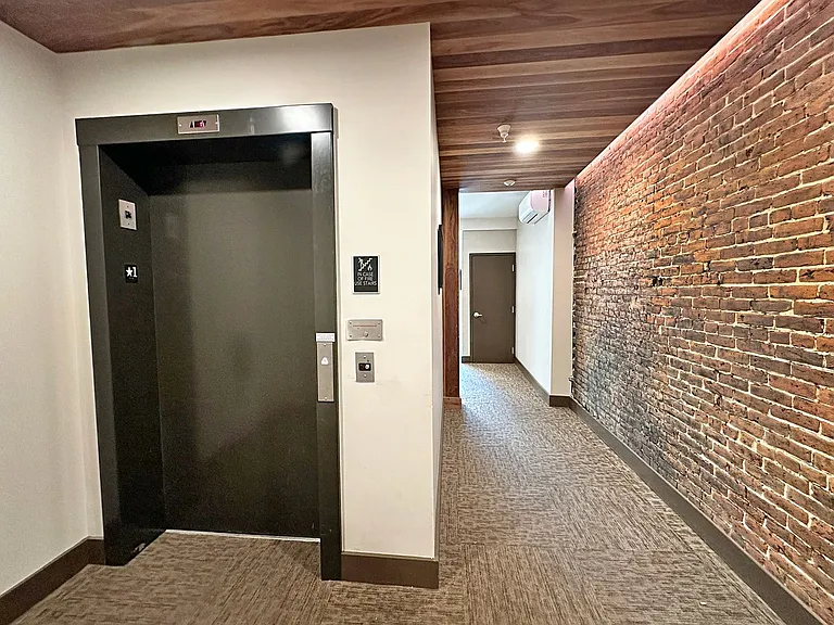 8 Main Street — Photo 27