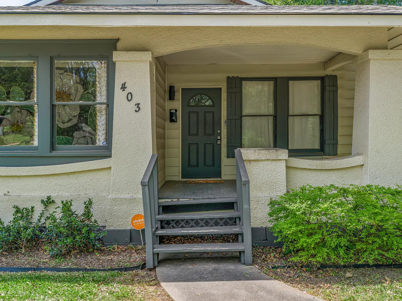 4 bed, 1888 sqft, $1,650 — Photo 2