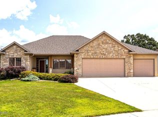 3192 Rosemary Ln NE, Rochester, MN 55906