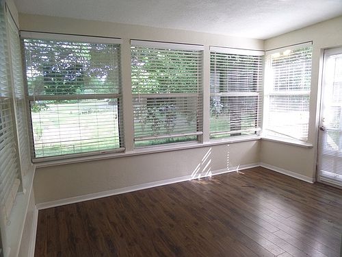 5th image of 1449 Atlantis Dr