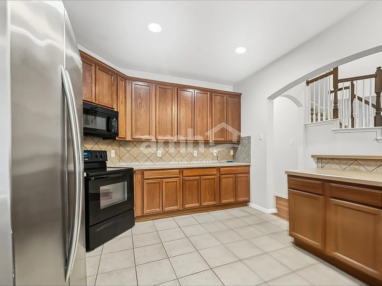 4 bed, 3.5 bath, 2667 sqft, $2,480 — Photo 3