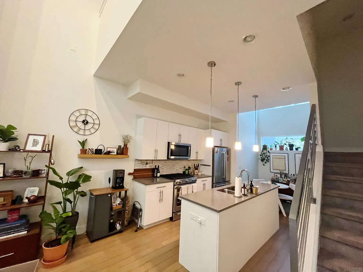 2 bed, 1610 sqft, $3,750 — Photo 3