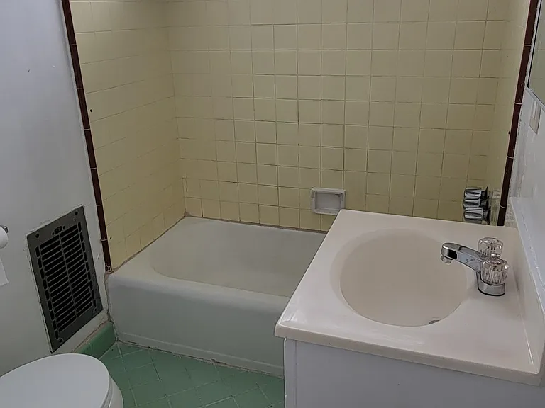 871 N Hoover St #873-1/2 — Photo 3