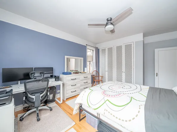 680 West 204th Street image 15 of 19