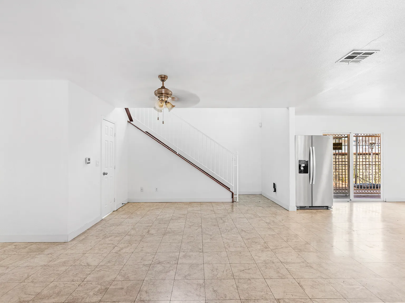8 bed, 2679 sqft, $5,000 — Photo 3