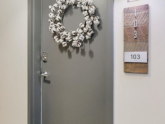 4th image of 515 N Washington St APT 103