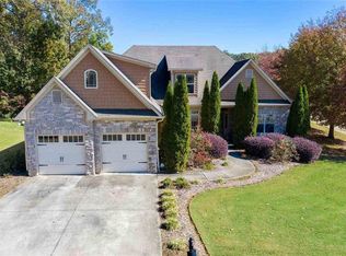 17 Maple Grove Dr, Adairsville, GA 30103