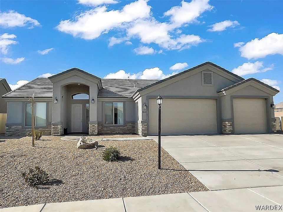 Spectacular curb appeal