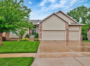2230 E Tall Tree Cir, Derby, KS 67037