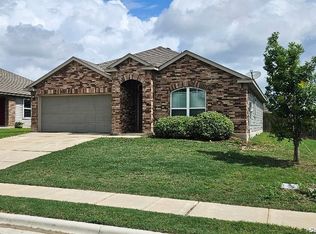 1552 Doncaster Dr, Seguin, TX 78155