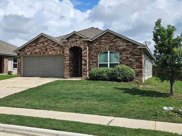 1552 Doncaster Drive, Seguin, TX 78155