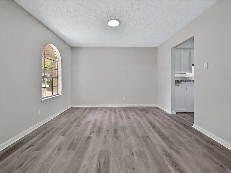 13426 Balcrest Dr — Photo 7