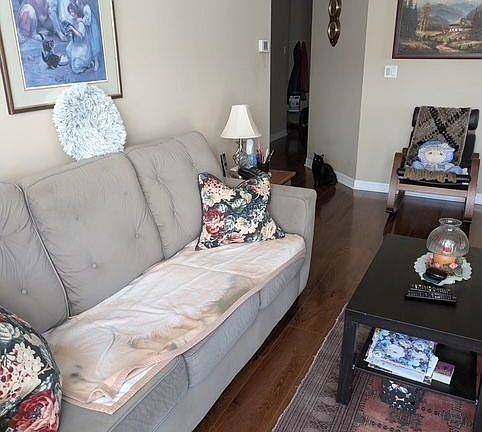 5th image of 1359 Rathburn Rd E #1009
