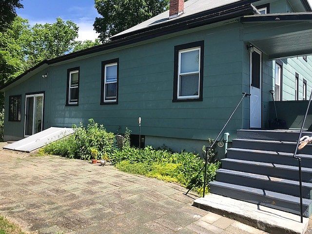 2nd image of 1307 Spring Ave