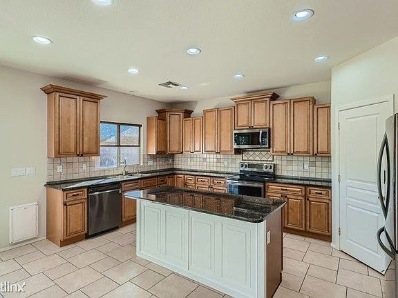 2nd image of 44343 W Adobe Cir