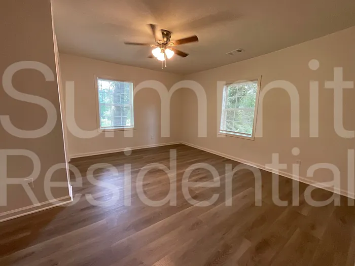 2431 Saint Paul Ave NW — Photo 5