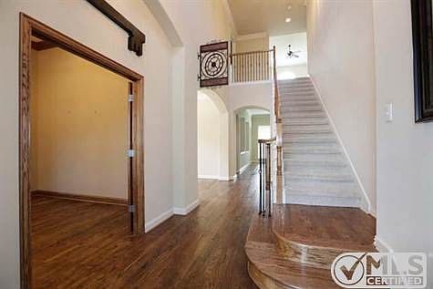 5th image of 1001 Thornbird Dr