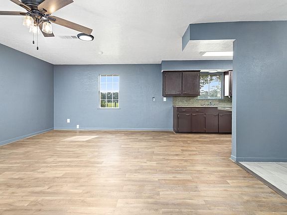 5th image of 207 N Carter Rd