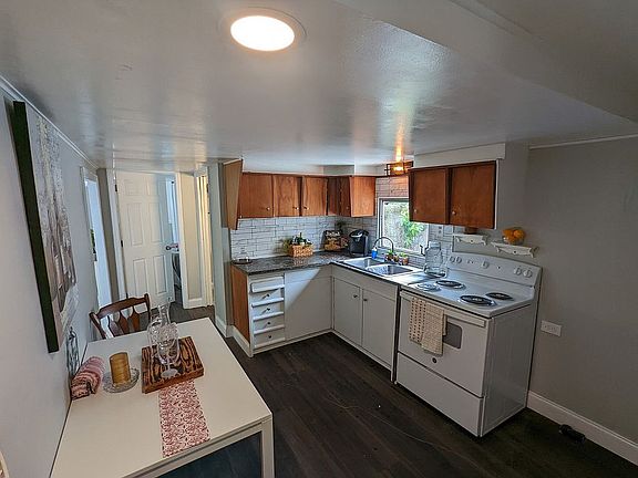 3rd image of 3301 58th Ave N #430