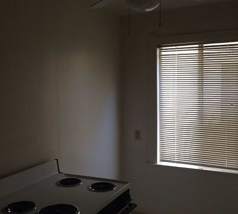 2nd image of 1620 P St APT 18