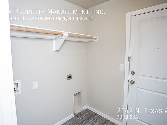 3rd image of 2142 N Texas Ave