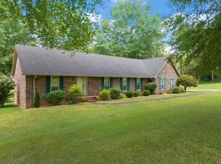 1006 Green Hill Dr, Paris, TN 38242