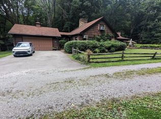 205 Tudor Manor Rd, Latrobe, PA 15650
