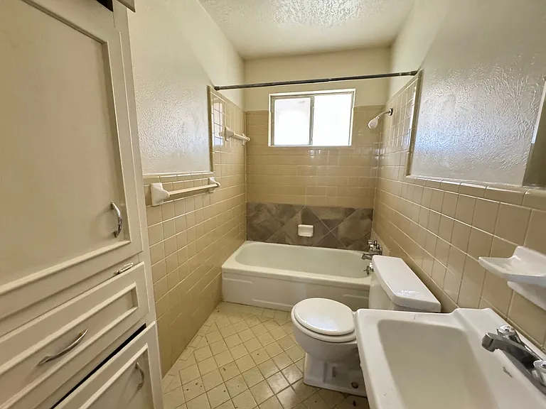 808 Safady Ave — Photo 8