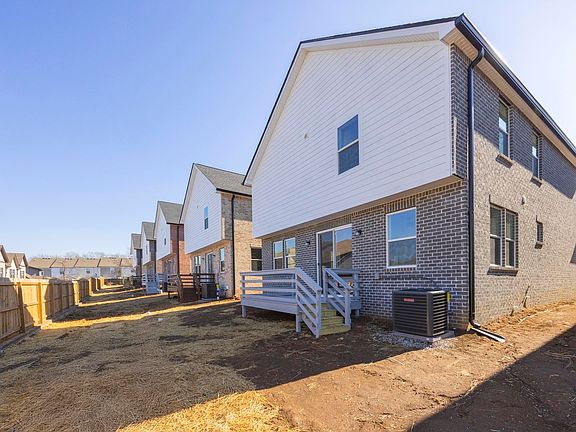 5th image of 451 Sandhill Rd Lot 6