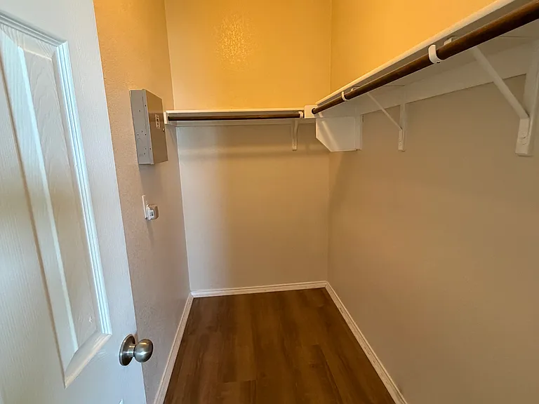 928 Rivers Creek Ln — Photo 18