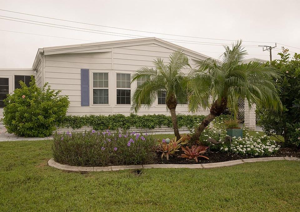 1st image of 523 La Playa Cir