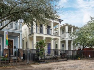 110 E 27th St UNIT B, Houston, TX 77008