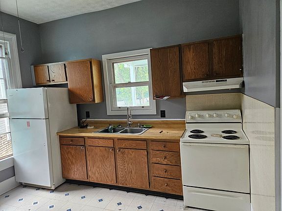 5th image of 236A Deaderick Ave NW
