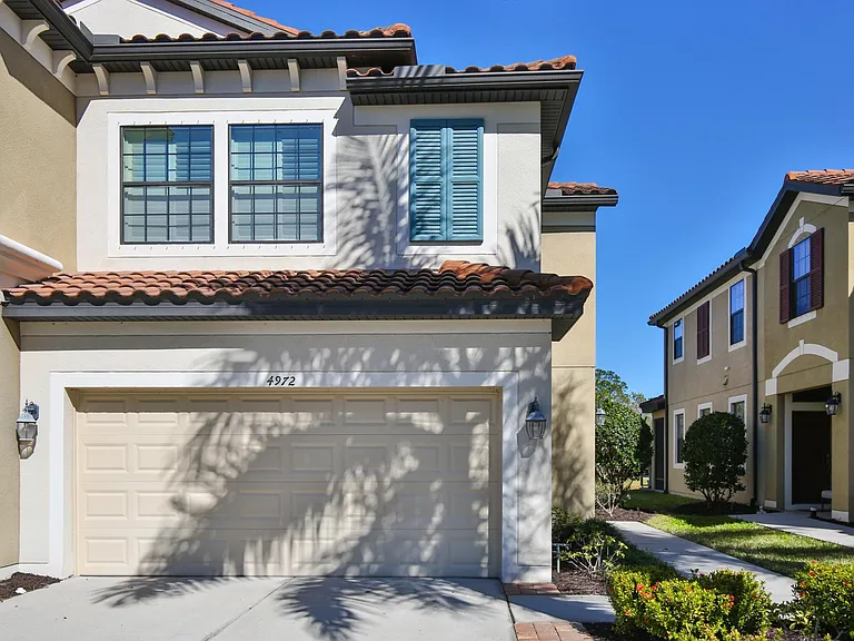 4972 Oarsman Ct — Photo 2
